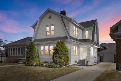 /international/us/2707-n-main-st-racine-wi-110098191639/