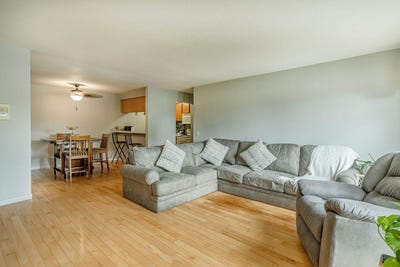/international/us/2420-independence-lane-madison-wi-110100163422/