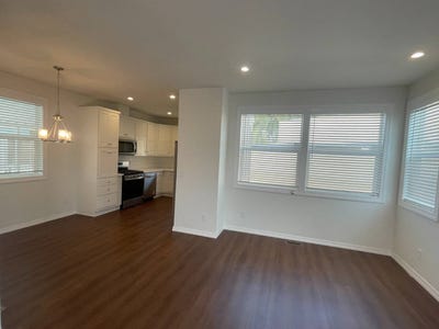 /international/us/1020-bradbourne-ave-duarte-ca-110108337520/