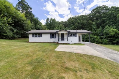/international/us/407-blackberry-lane-se-lindale-ga-110101020750/