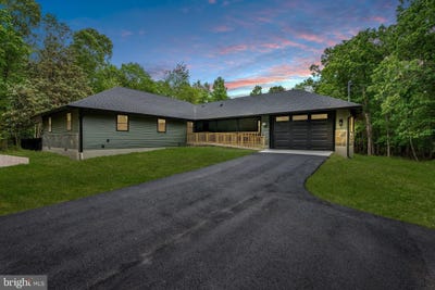 /international/us/2429-sunnyhill-avenue-williamstown-nj-110108228111/
