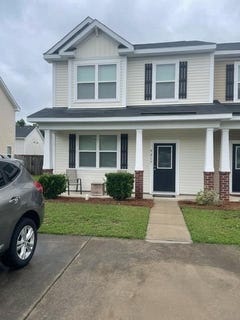 /international/us/9217-southern-oak-lane-ladson-sc-110099729357/