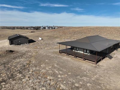 /international/us/38585-s-crookston-rd-crookston-ne-110107036211/