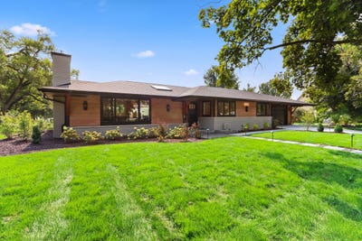 /international/us/1600-evergreen-ln-lake-geneva-wi-110101369008/?lang=en