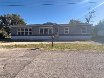 /international/us/705-w-pierce-street-winters-tx-110103752865/