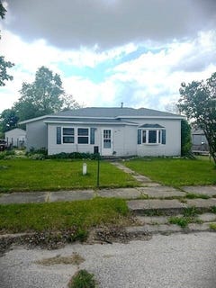 /international/us/324-4th-street-blanchard-mi-110099881277/?lang=en