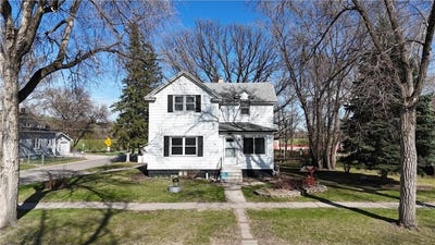 /international/us/404-2nd-street-s-wahpeton-nd-110107626881/