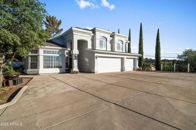 /international/us/568-n-las-flores-drive-oracle-az-110105904941/