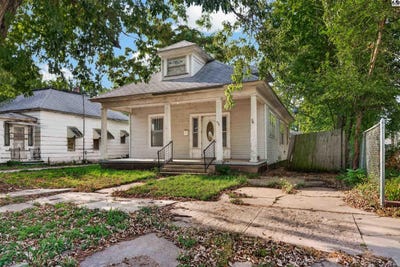 /international/us/637-e-1st-ave-hutchinson-ks-110110198961/