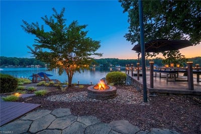 /international/us/1332-lake-drive-9-lexington-nc-110108167274/