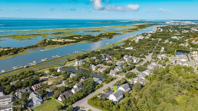 /international/us/2229-lennoxville-road-beaufort-nc-110110009743/