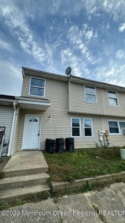 /international/us/79-lexington-boulevard-barnegat-nj-110106242543/