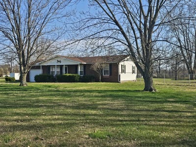 /international/us/14927-e-clearview-road-mt-vernon-il-110106619373/