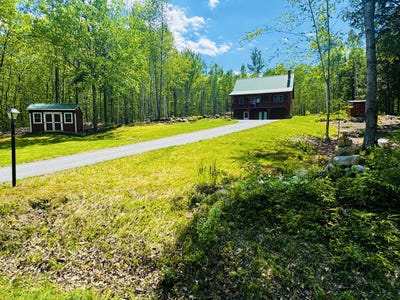 /international/us/1180-great-moose-drive-hartland-me-110107402166/