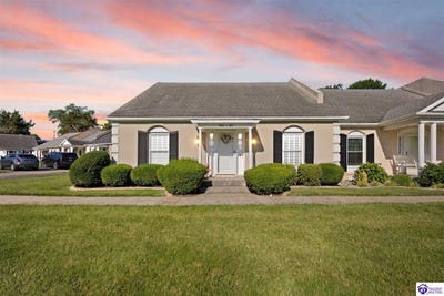 /international/us/102-regency-court-campbellsville-ky-110108537323/