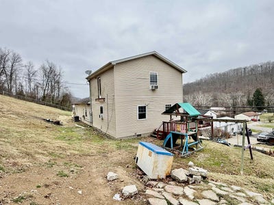 /international/us/5017-a-elk-river-road-s-elkview-wv-110106344394/