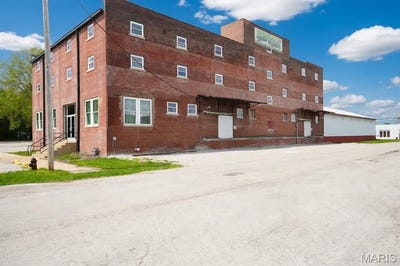/international/us/407-w-ryder-street-litchfield-il-110107715645/