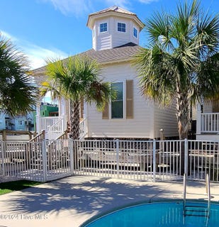 /international/us/105-e-atlantic-boulevard-atlantic-beach-nc-110095556351/