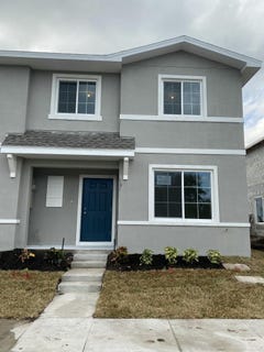 /international/us/3345-liberty-square-way-fort-pierce-fl-110108476981/