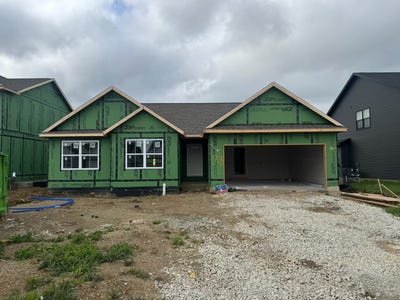 /international/us/1705-bluestone-drive-normal-il-110109114897/