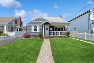 /international/us/122-mckinley-avenue-north-bellmore-ny-110107998867/