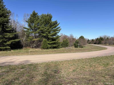 /international/us/21658-river-trails-houghton-mi-110099392469/?lang=zh-tw