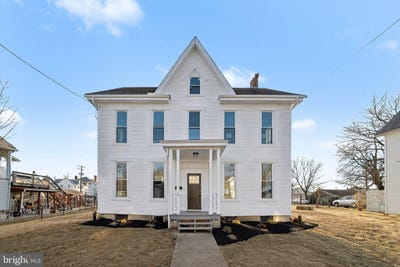 /international/us/35-n-franklin-street-waynesboro-pa-110104611052/