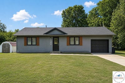 /international/us/102-se-245-road-warrensburg-mo-110109737134/