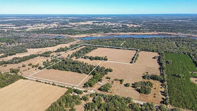 /international/us/nw-55th-ave-chiefland-fl-110105930024/