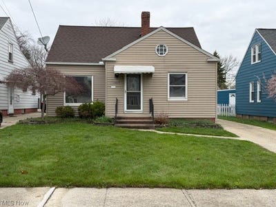 /international/us/11005-brunswick-avenue-garfield-heights-oh-110107225250/