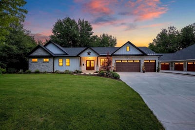 /international/us/5308-midmoor-road-monona-wi-110108816485/