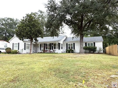 /international/us/106-pine-atlanta-tx-110120459237/