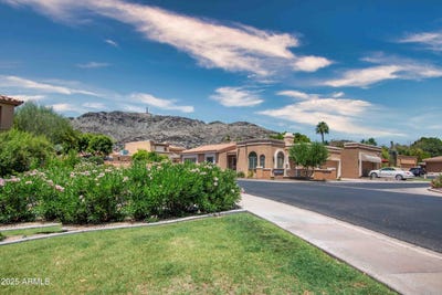 /international/us/10655-n-9th-street-phoenix-az-110100189477/