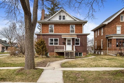 /international/us/1903-8th-street-monroe-wi-110106931305/