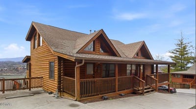 /international/us/423-big-bear-way-pigeon-forge-tn-110106124776/
