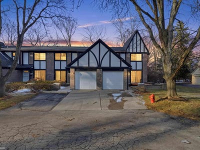 /international/us/22664-11-mile-road-southfield-mi-110106040682/
