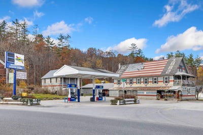 /international/us/23-main-street-wardsboro-vt-110103422236/