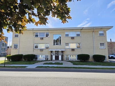 /international/us/8636-grand-avenue-river-grove-il-110108531745/