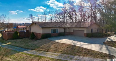 /international/us/550-pioneer-ln-calvert-city-ky-110097789412/