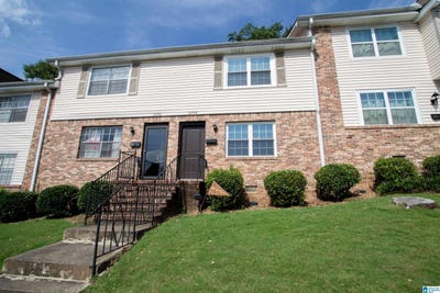 /international/us/2754-southbury-circle-vestavia-hills-al-110119302997/
