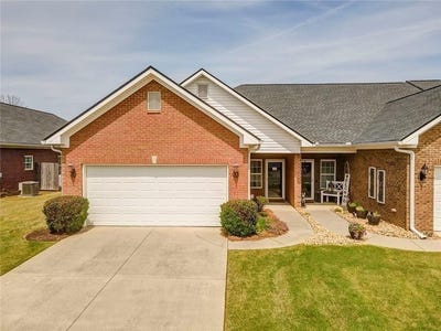 /international/us/606-blackwood-se-calhoun-ga-110107199242/
