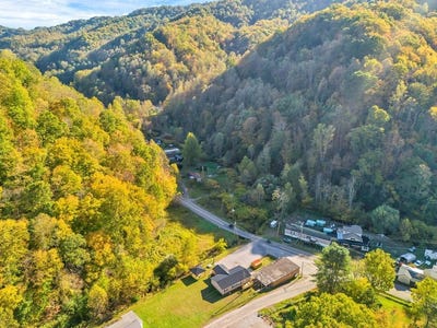 /international/us/2979-cherokee-rd-northfork-wv-110108773372/