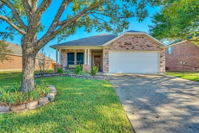 /international/us/102-running-deer-lane-waxahachie-tx-110120483823/