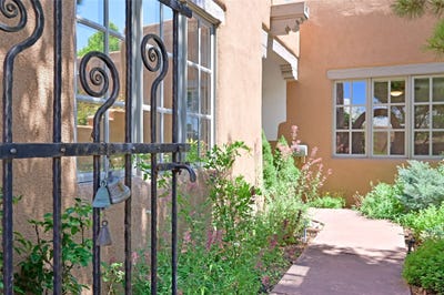 /international/us/3101-old-pecos-trail-santa-fe-nm-110109085282/