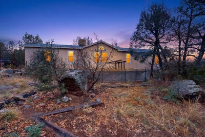 /international/us/82-jesse-james-road-edgewood-nm-110106985288/