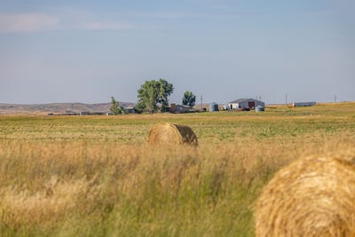 /international/us/145-taylor-road-gillette-wy-110101074961/