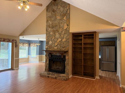 /international/us/210-suffolk-drive-aiken-sc-110107459097/