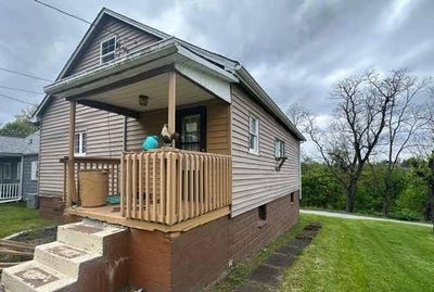 /international/us/144-peak-st-weirton-wv-110108020549/
