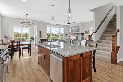 /international/us/29264-kenwood-way-chisago-city-mn-110119778157/