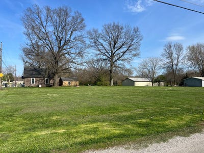 /international/us/805-mayo-st-carlinville-il-110107082662/